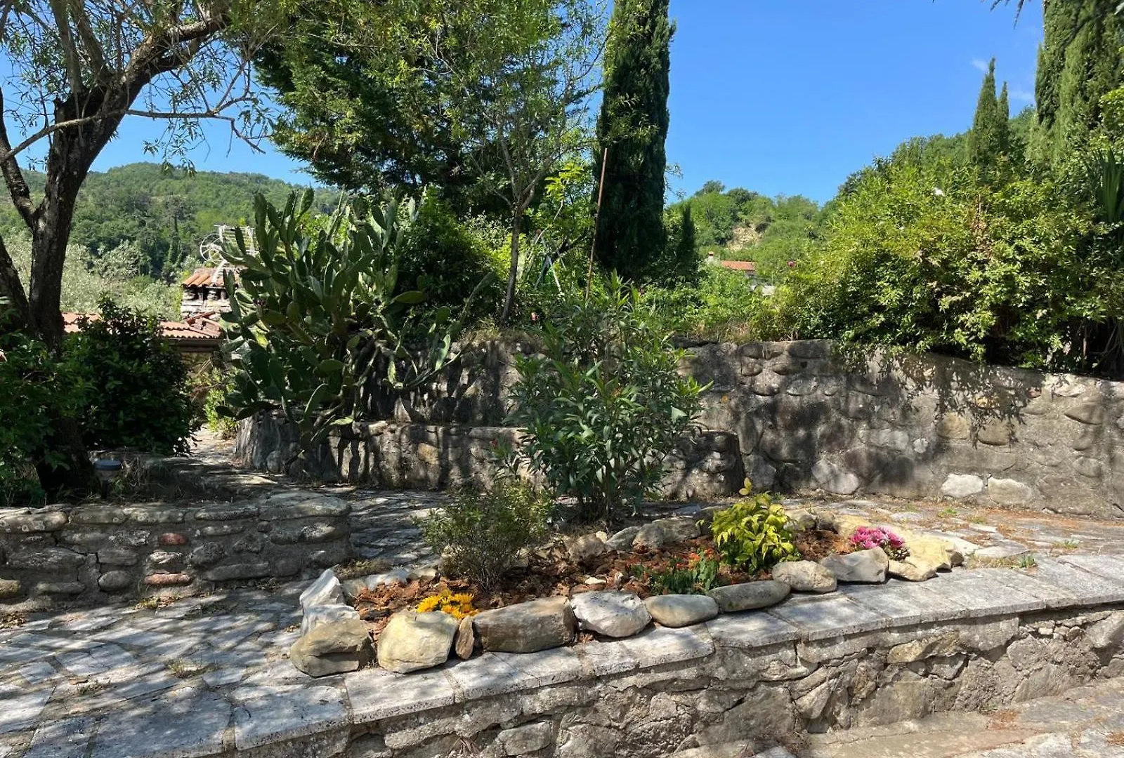 Casa Bianca Villa Vaiano  0*, Vaiano (Tuscany) İtalya